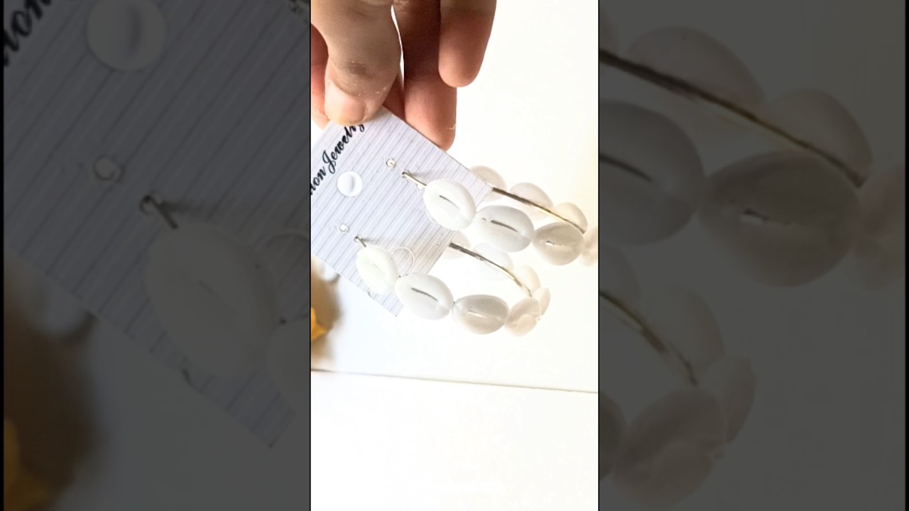 Cowrie Shell Hoop Earring Shell Earring / PLASTIC COWRIE SHE'LL EARRINGS WITH RING