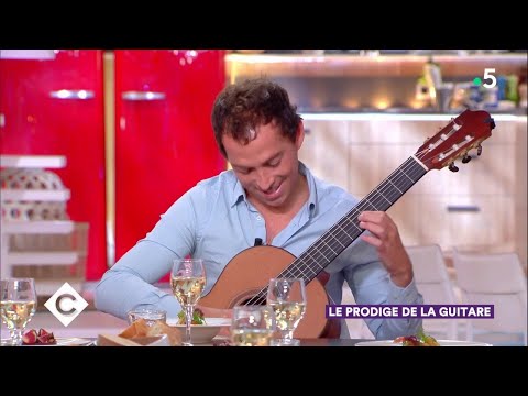 Thibault Cauvin, le prodige de la guitare ! - C à Vous - 28/09/2018