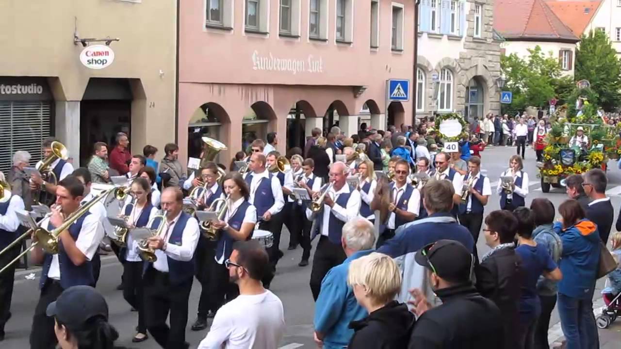 Kirchweih Weißenburg 2014 - Blumen- und Trachtenumzug