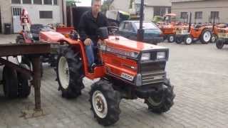 Traktor japoński 4x4 HINOMOTO E 2004 moc 20KM. www.akant-ogrody.pl