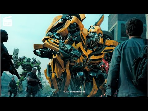 Transformers : La Face cachée de la Lune - Les Autobots reviennent pour sauver la Terre (CLIP HD)