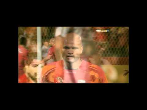 Highlights from Sergio Van Dijk in his first season for Adelaide United. And the first player in history of Adelaide United who scored more then 10 goals.