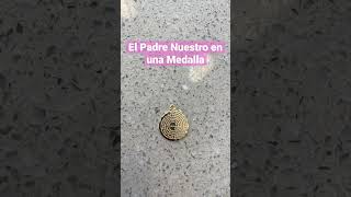 El Padre Nuestro en una medalla de oro para añadir a nuestra joyería. The Lords Prayer charm,Spanish