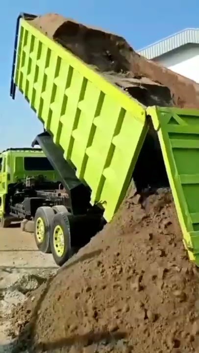 Dump Truck Hino Proses Jungkit Pasir #Shorts