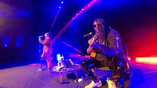 Tiago Skiter acompanhando Priscilla - High/Bossa - Tudo é musica Tour SP (segunda Noite)
