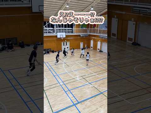40歳同士の天才的な合わせ #バスケ #basketball #シニアバスケ #shorts