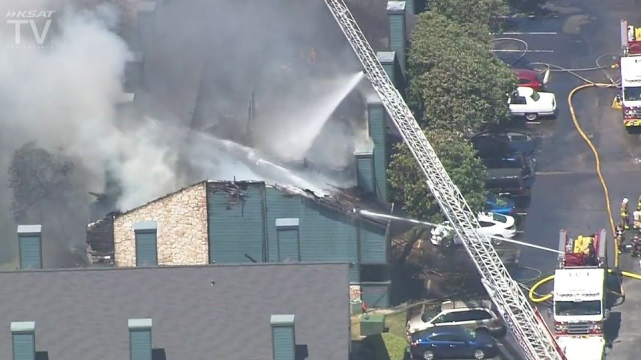 Firefighters battle apartment fire in oppressive heat on North Side ...