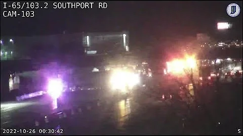 At least 1 killed in I-65 crash on Indianapolis' south side