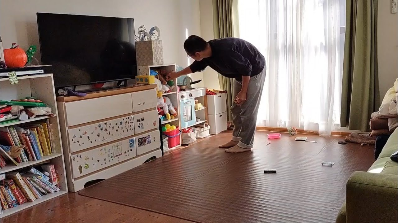 Quiet Cleaning a Family Home | Living Room & Dishes