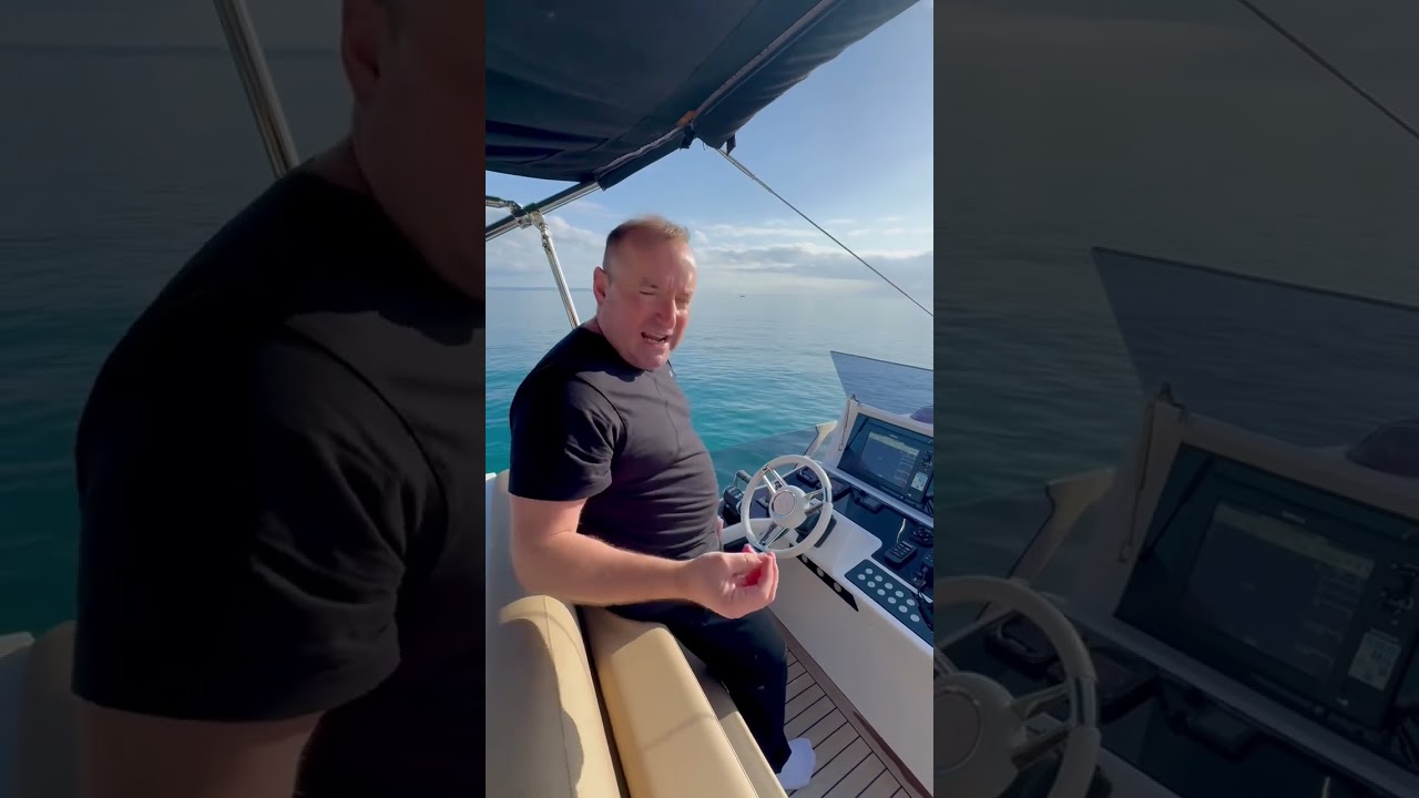 Some fun on a Sunday! How to control a boat. 