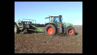 No till drill direct drilling wheat at 22mph