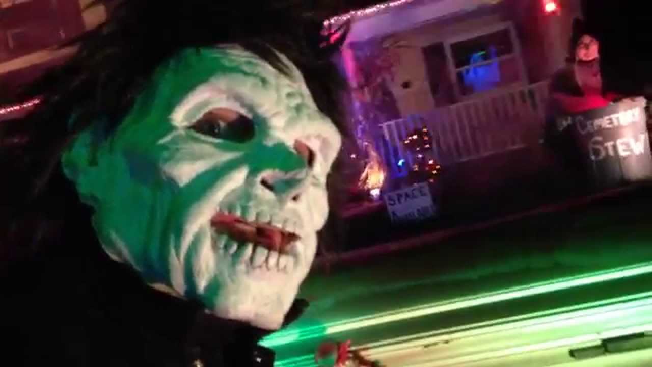 Halloween Yard Display - YouTube