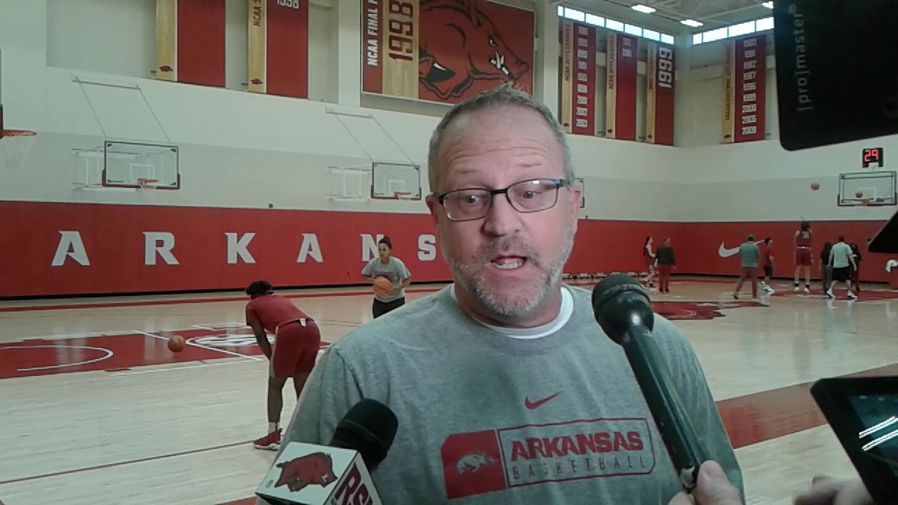 camera iphone 8 plus apk #Arkansas Head Women's Basketball Coach Mike Neighbors 11/14/17