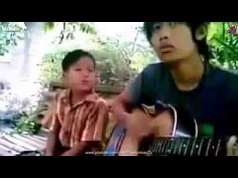 lagu-sedih-buat-ayah-ibu-oleh-pengamen-jalanan,,-dijamin-bakalan-nangis..!!
