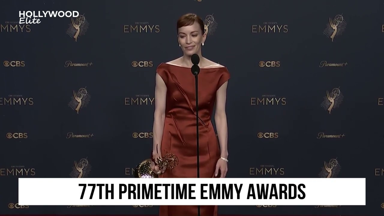 Бритт Лоуэр называет Хелли своей «родственной душой» в эмоциональной речи на церемонии вручения п...