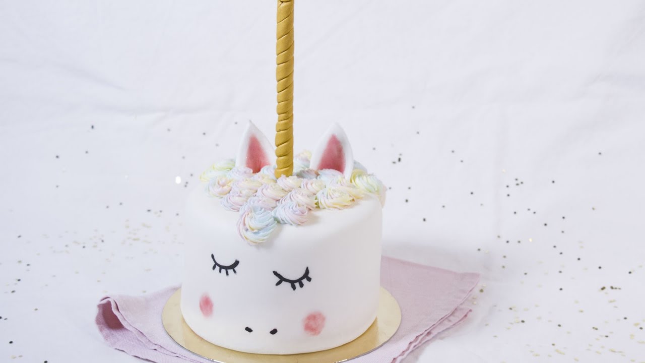 Gâteau d'anniversaire Licorne, gâteau thème Licorne, gâteau licorne au  chocolat - Super Gâteaux