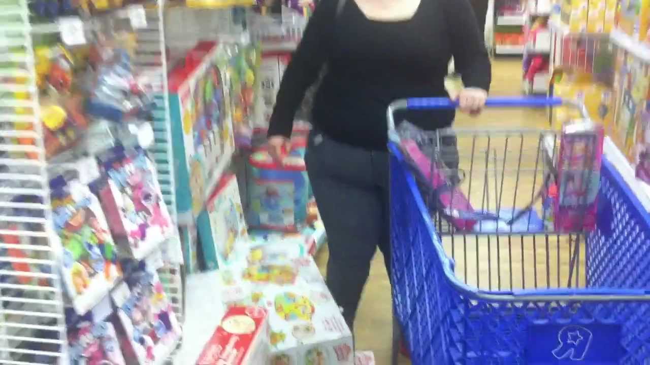 Shopping toys r us with my girls - YouTube