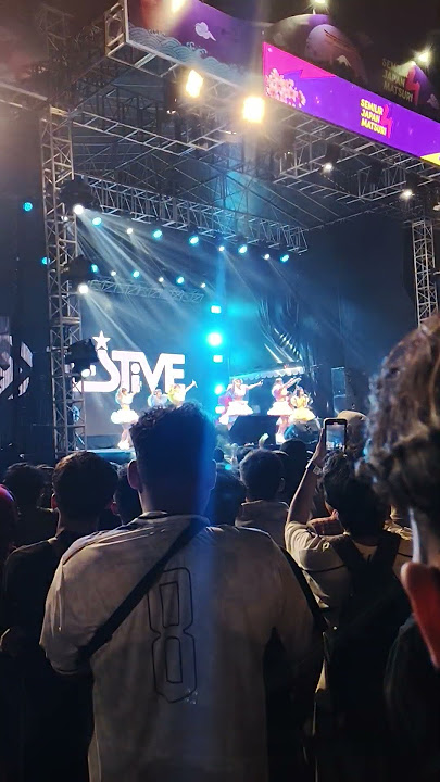 Pertunjukan festive di semilir japan matsuri 4