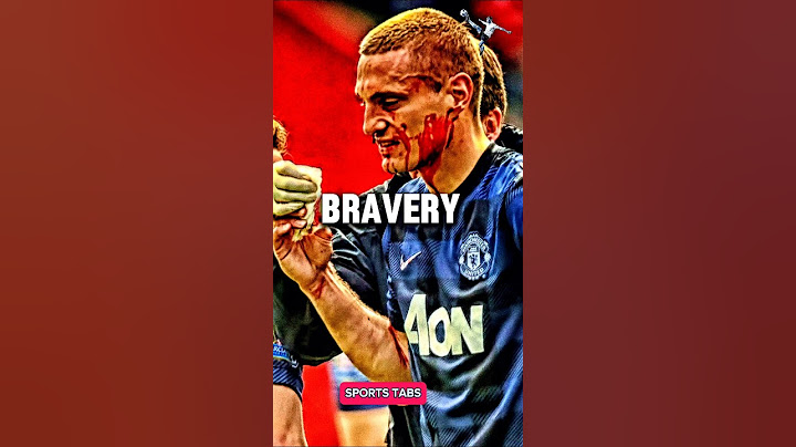Leny Yoro’s head block against lyon #manchesterunited