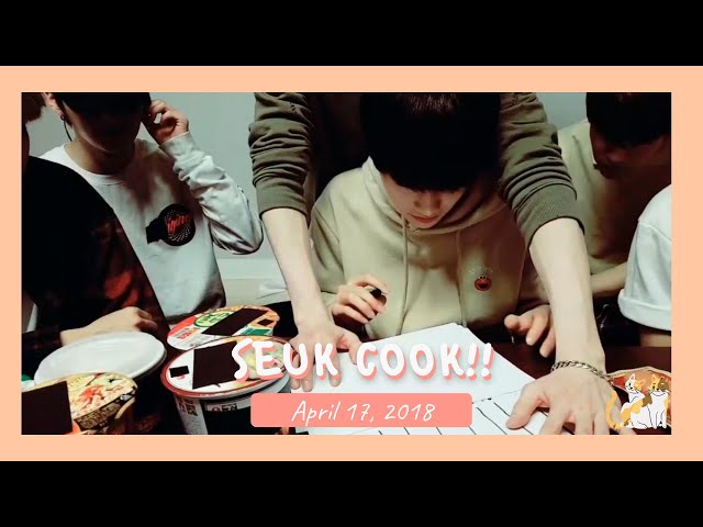 [Older Stray Kids Live] 180417 Seuk Cook!! class=