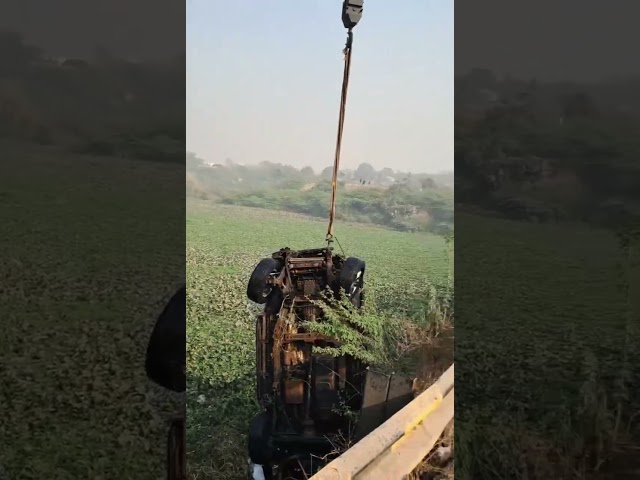 MORBI TODAY: મોરબી ધરમપુર રોડ ઉપર પુલ ઉપરથી થાર ગાડી નદીમાં ખાબકી, 4 લોકોનો આબાદ બચાવ