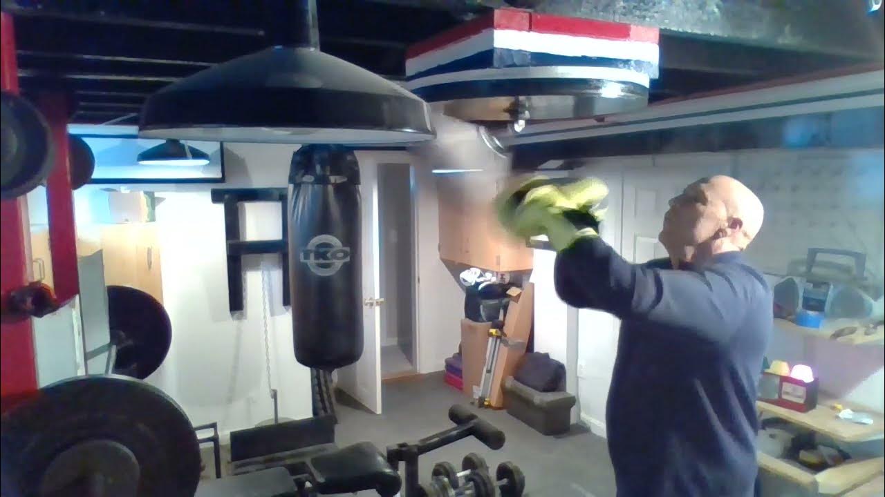 HOME BOXING WORKOUTS HOW TO HIT A SPEED BAG LIKE A PRO BOXER