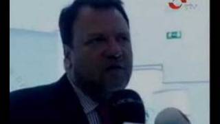 Play video: Alfredo Sánchez Monteseirín con los universitarios