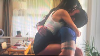 Hande Erçel & Barış Arduç - Kucakta Sahnesi