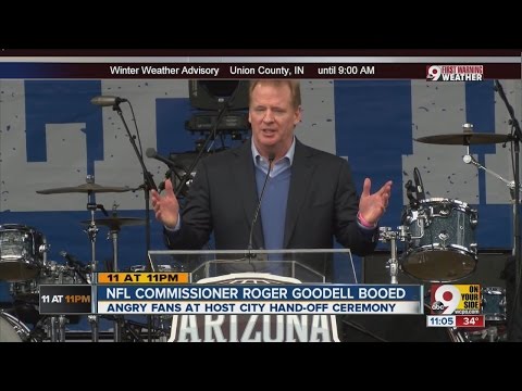 NFL commissioner booed at Super Bowl ceremony
