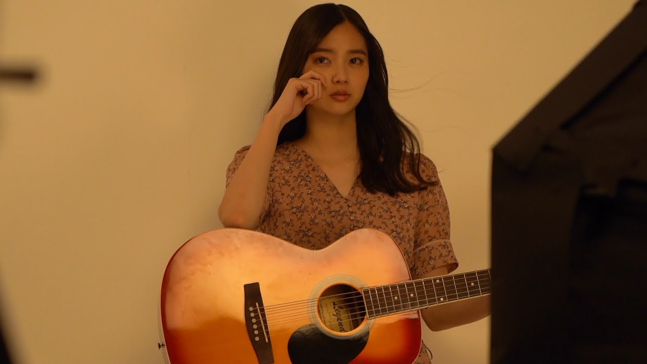 新川優愛 ポケットからきゅんです の替え歌披露 明星 麺神 新cm Youtube