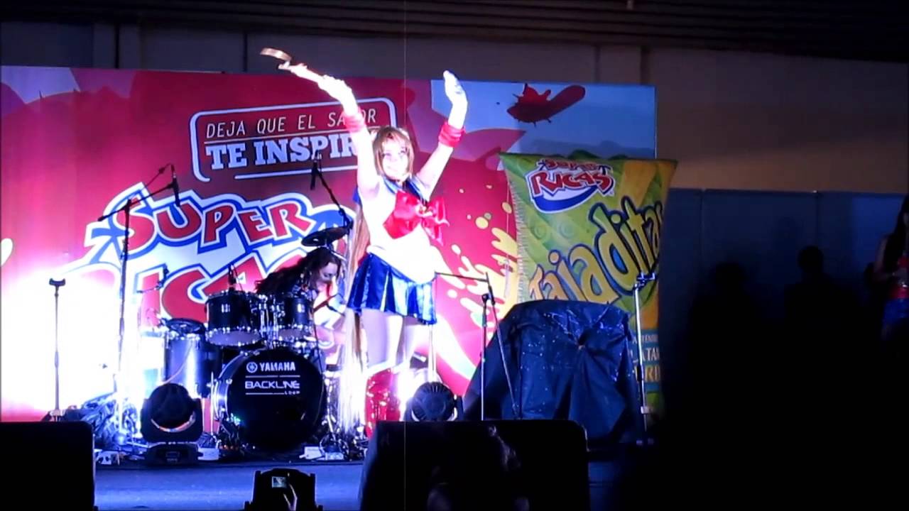 Serena de Sailor Moon – Cosplay Sofa 2014