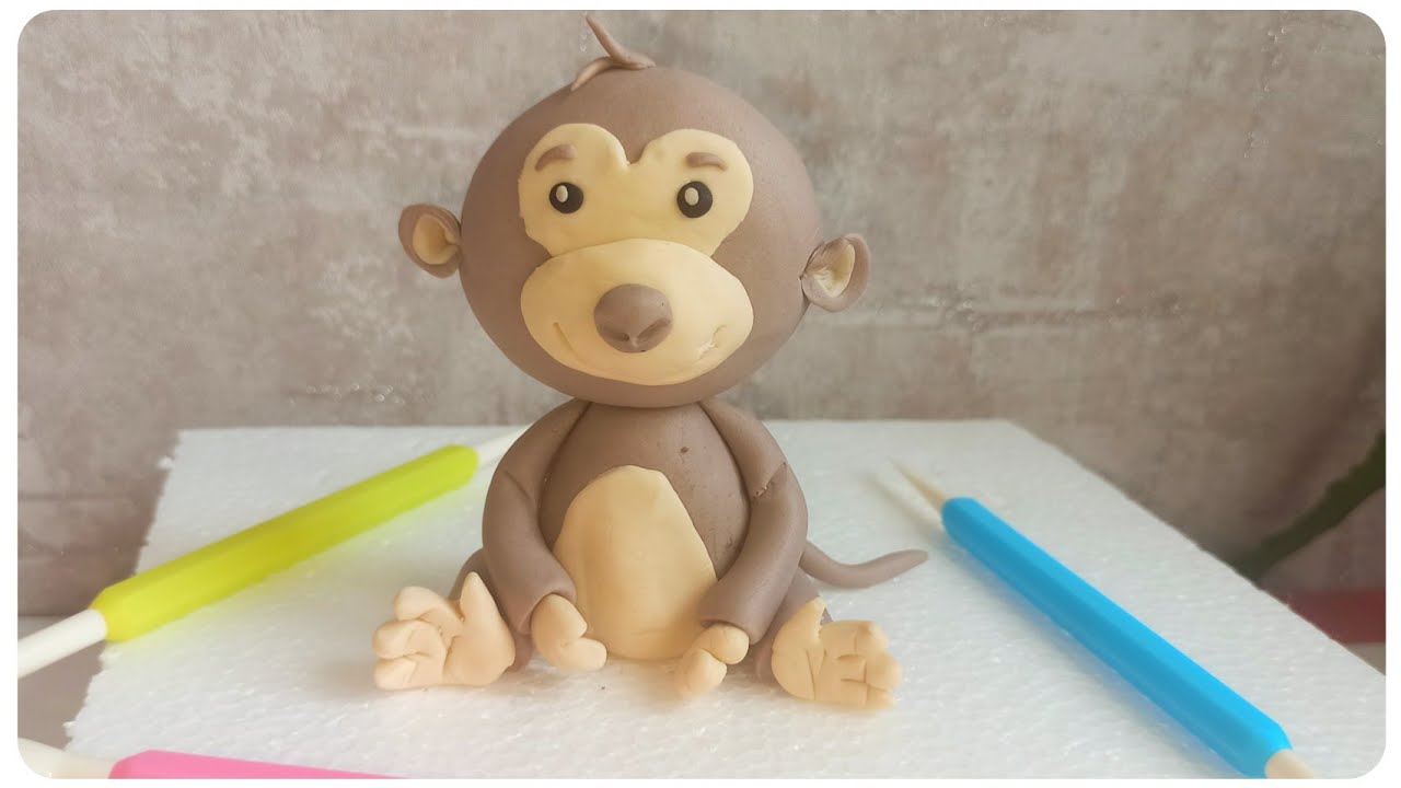 Marçipandan meymun fiqurunun düzəldilməsi