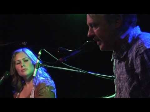 Mark Olson and Ingunn Ringvold live at Paradiso in...