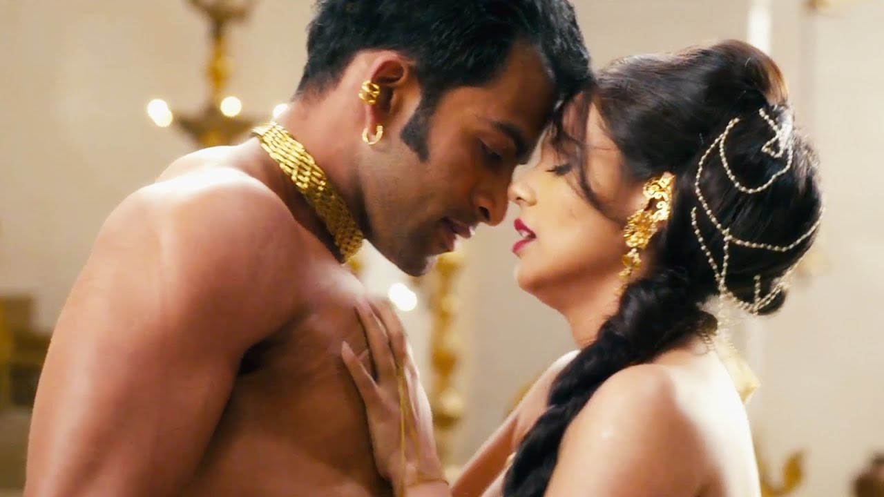 Rani Mukharji Xnxx - Aga Bai Aiyya Full Song | Rani Mukherjee, Prithviraj Sukumaran - YouTube