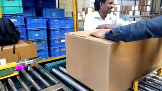 SIGNODE MAKE RANDOM CARTON TAPING MACHINE AND AUTOMATIC STRAPPING MACHINE