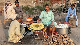 WINTER SPECIAL PUNJABI STREET FOOD ❄️ | SAAG PARATHA WITH DESI BUTTER | LAHORE STREET FOOD