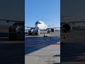 Подготовка к вылету Boeing-737 авиакомпании &quot;Победа&quot; в Саратове