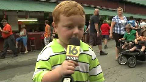 "Apparently" This Kid is Awesome, Steals the Show During Interview - DayDayNews