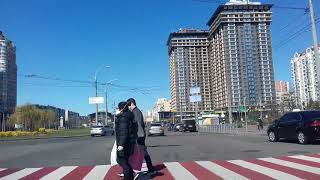 Киев на карантине: репортаж из окна авто