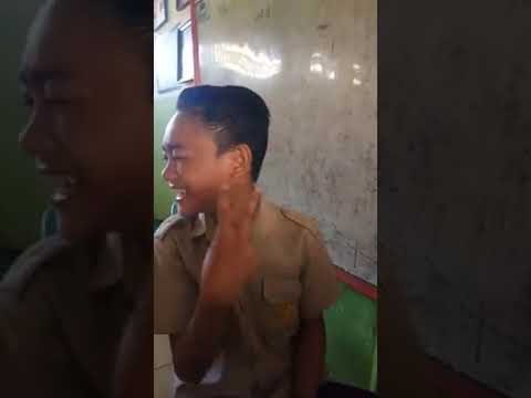 Subhanallah Ya Maulana merdu banget suara anak sd ini..