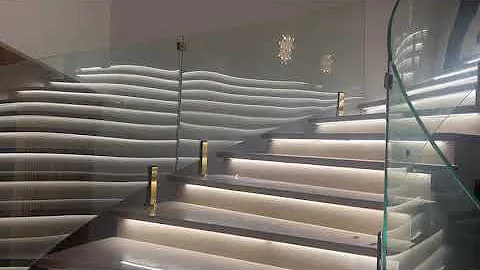 Staircase Bend Glass | Available on IndiaMART