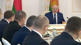 Лукашенко: Сколько стоит сегодня в этом селе дом? Дёшево вы берёте!