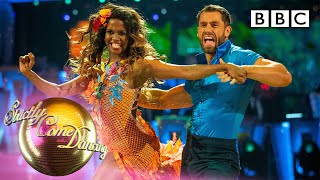 Kelvin and Oti Samba to ‘La Vida Es Un Carnaval’ | Week 1 - BBC Strictly 2019 Resimi