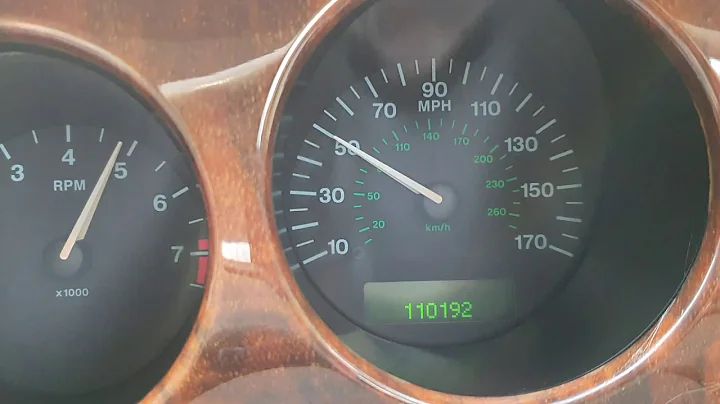1999 Jaguar XJ8 3.2 V8 acceleration. 40-95mph