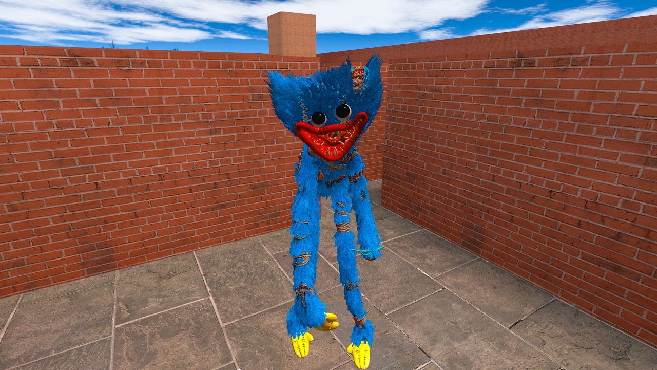 try to run away from poppy playtime 5 in maze..