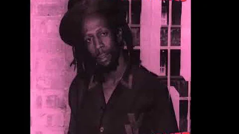 Gregory Isaacs - Secretary + Dub Version