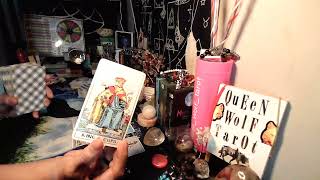 DO YOU FEEL TRAPPED FREEING YOURSELF WEEKLY TAROT CARDS READING.  tarot