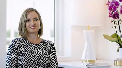 About Michelle Hinton + The Hinton Home Team