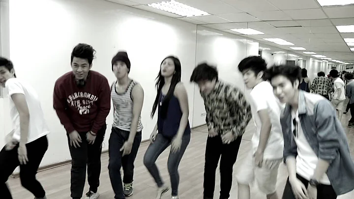 Chicser Dances Hello I Love You with Denise Heredia