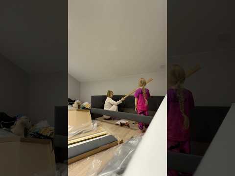 СОБИРАЕМ СО ЗЛАТОЙ КРОВАТЬ 😳